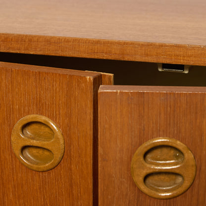 英国ヴィンテージ キャビネット