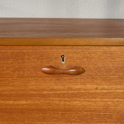 ウォールユニット