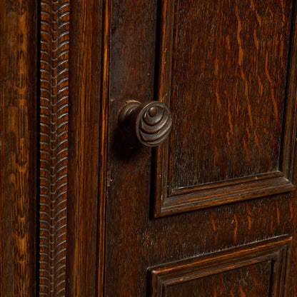 英国 クラシック コートカップボード