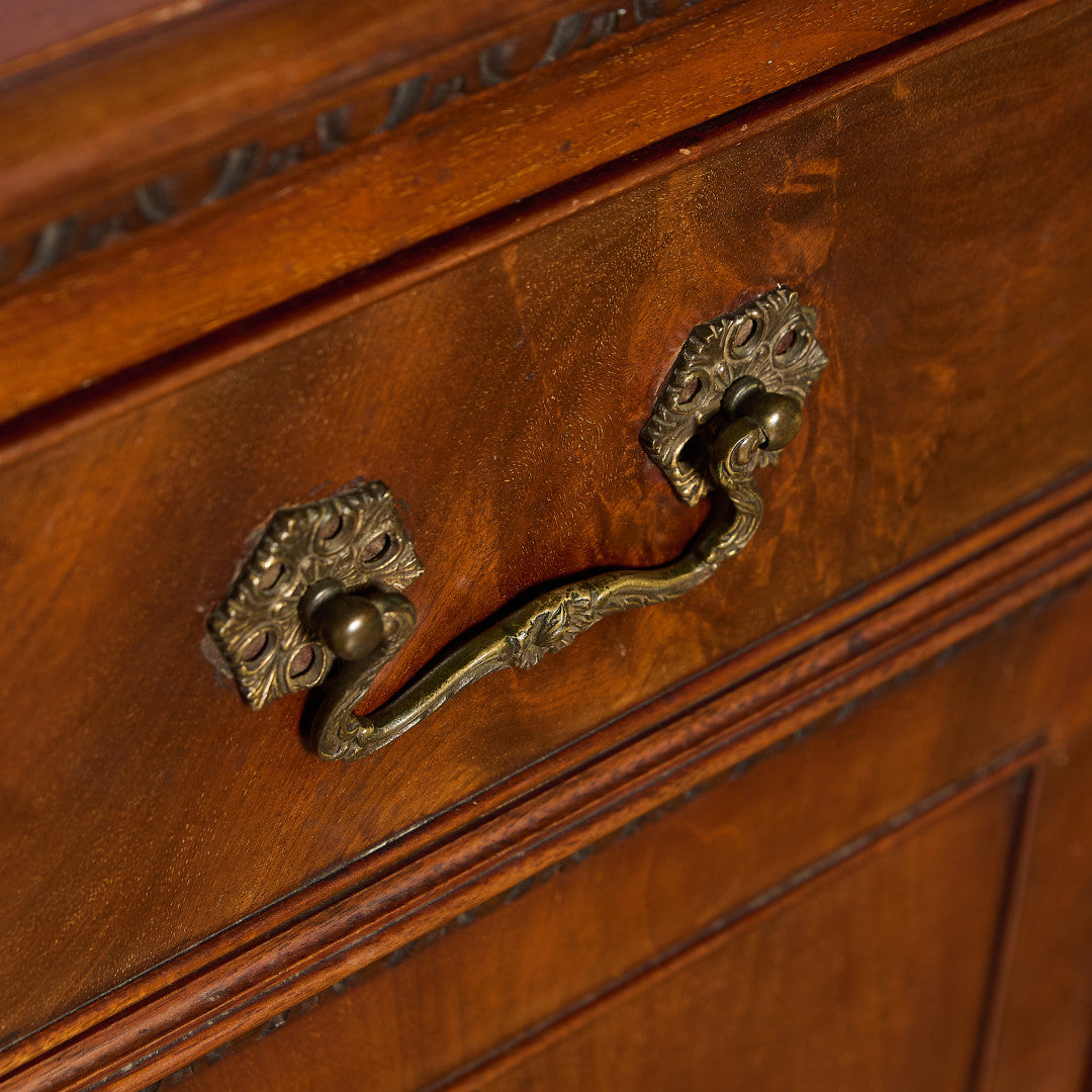 英国 クラシック ウォールナット サイドボード