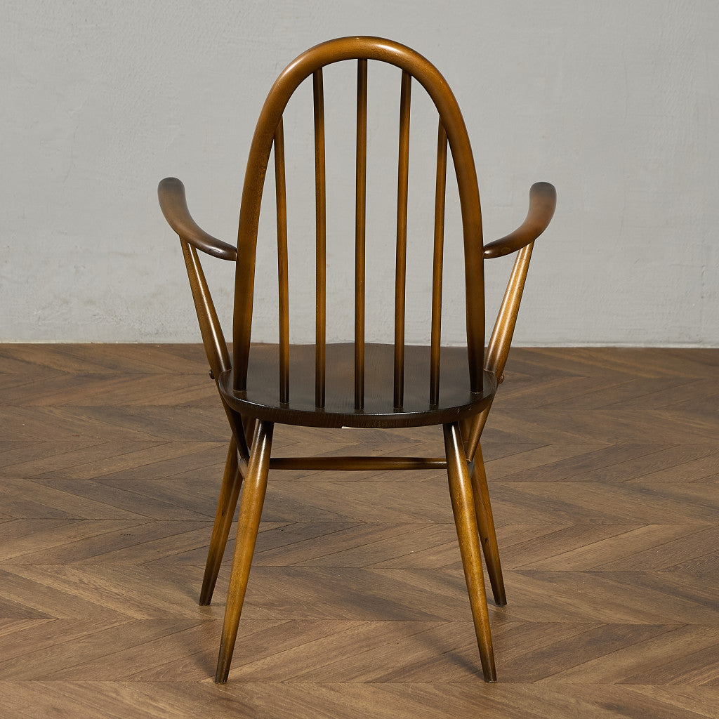 ヴィンテージ クエーカー アームチェア ラウンドゴールドラベル