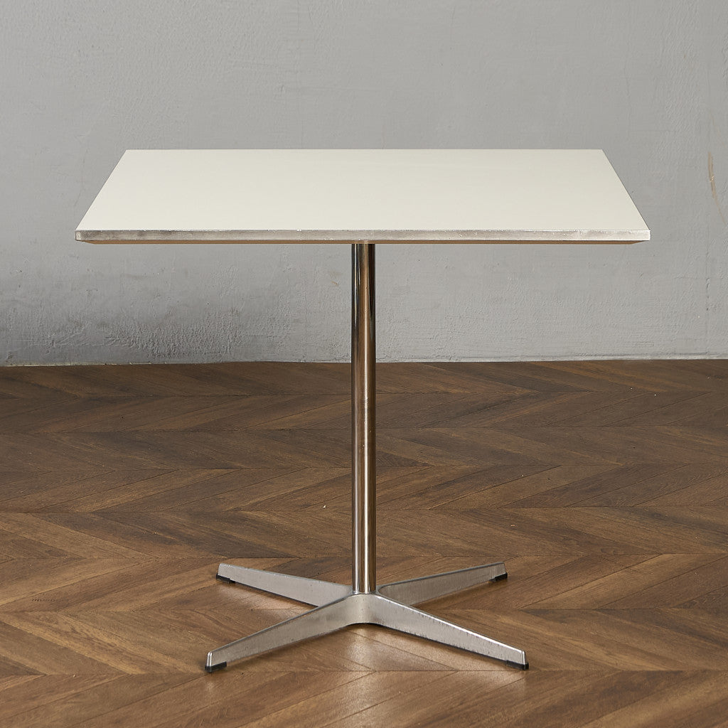 フリッツ・ハンセン Fritz Hansen 4star base スクエア A テーブル