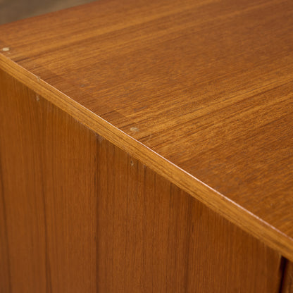 英国 ヴィンテージ キャビネット