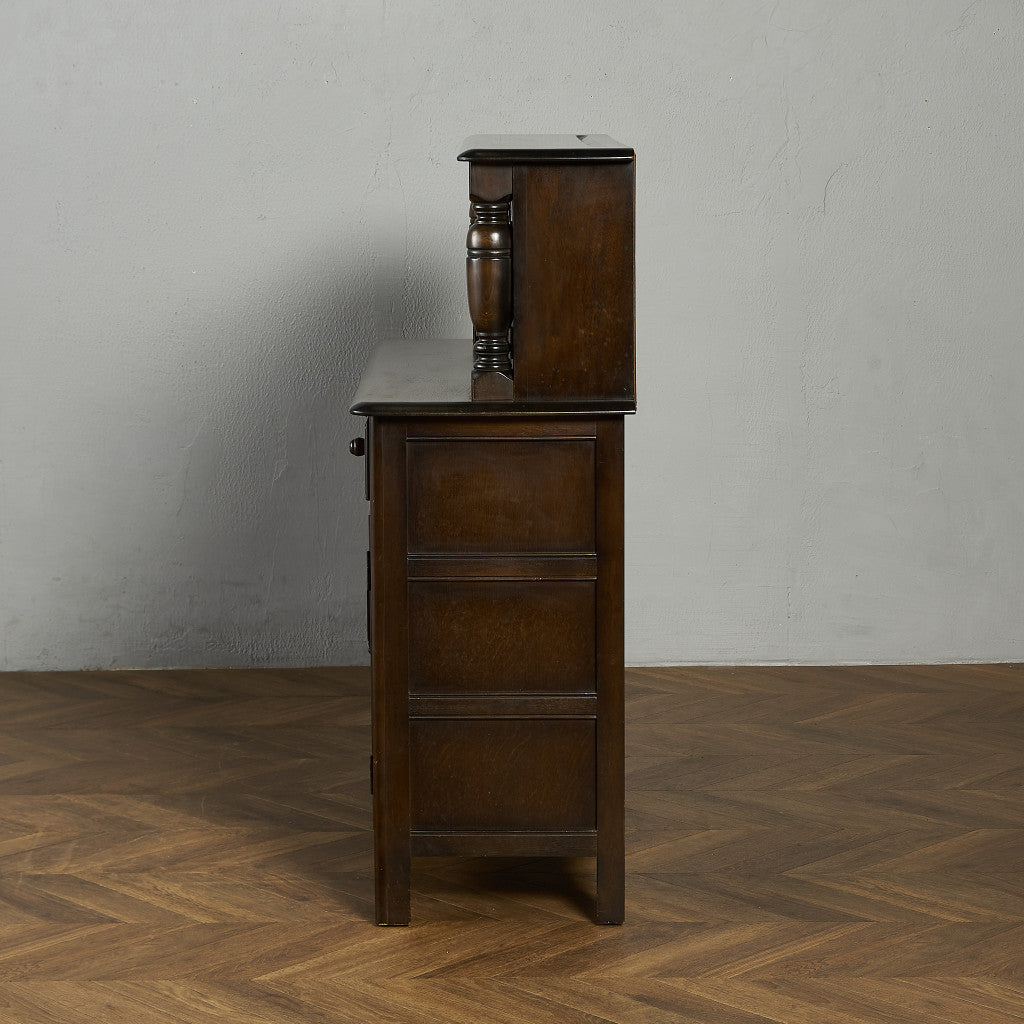 英国 クラシック コートカップボード