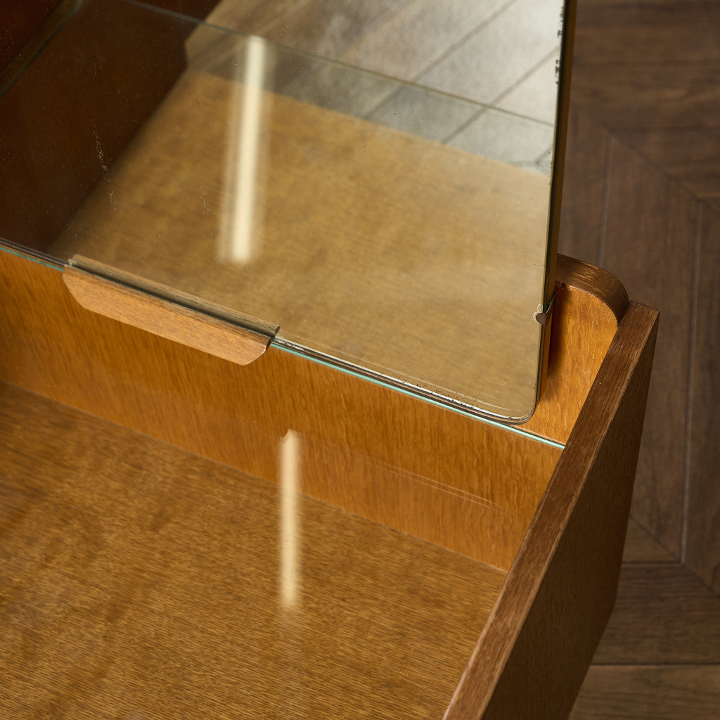 Chinese white ヴィンテージ ドレッシングチェスト 初期ゴールドラベル