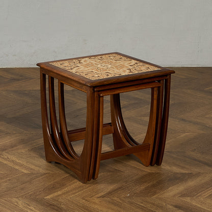 Astro ヴィンテージ タイルトップ ネストテーブル (3552D)