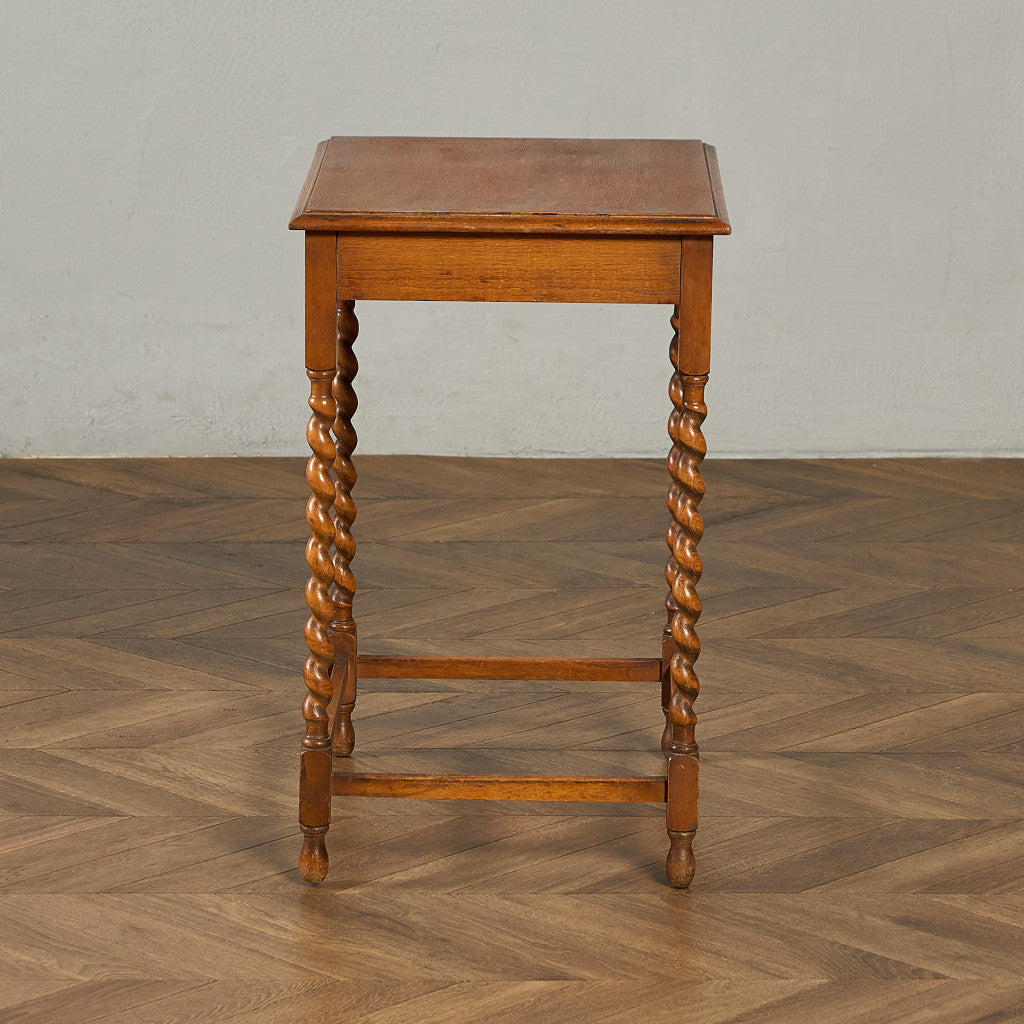 英国 クラシック バーリーシュガー ツイストレッグ サイドテーブル