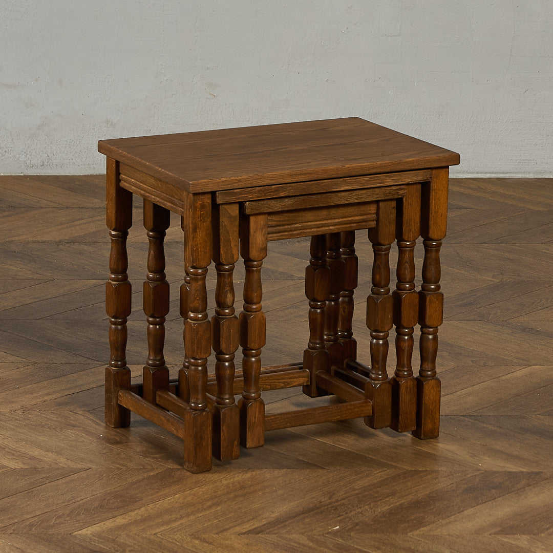 英国 クラシック ネストテーブル