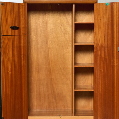 ヴィンテージ ワードローブ