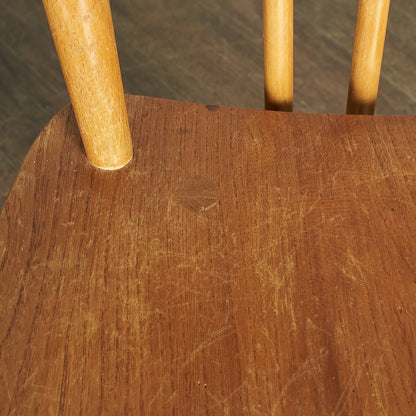 スティックバックチェア