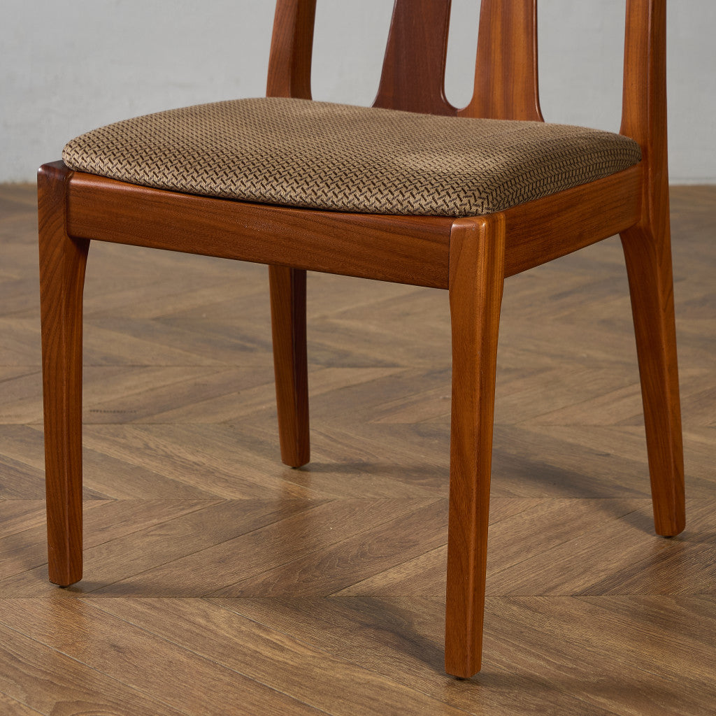 ダイニングチェア