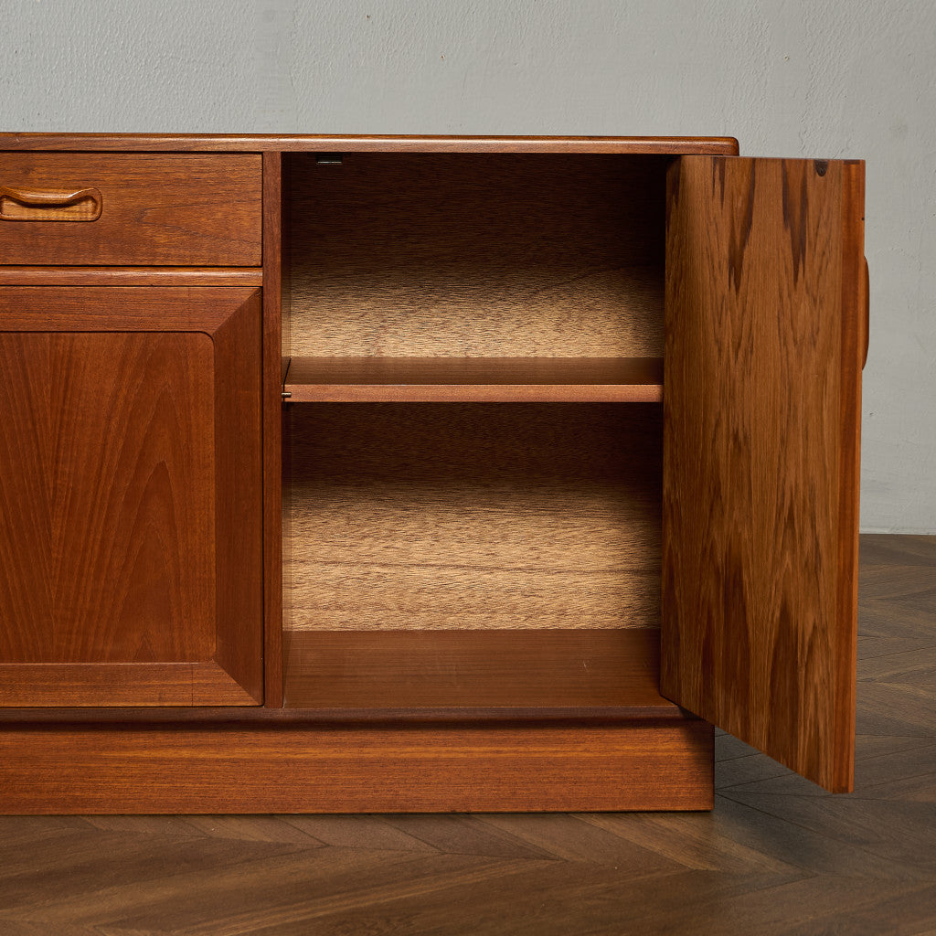 Fresco ヴィンテージ サイドボード