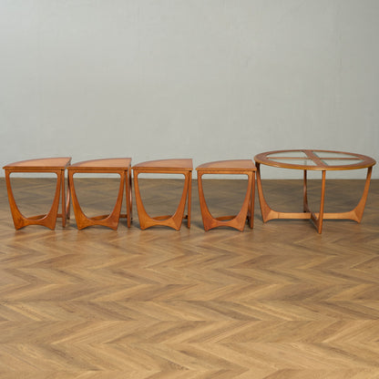 ヴィンテージ ガラストップ ネスト コーヒーテーブル