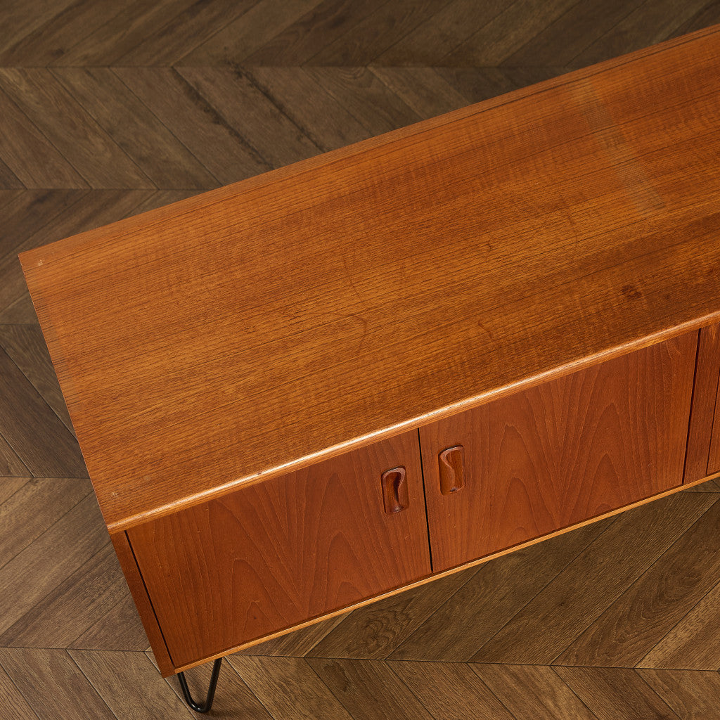 Fresco ヴィンテージ サイドボード カスタム アイアン ヘアピンレッグ