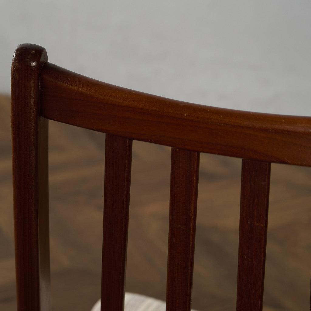 ヴィンテージ スラットバックチェア 座面張替え済み