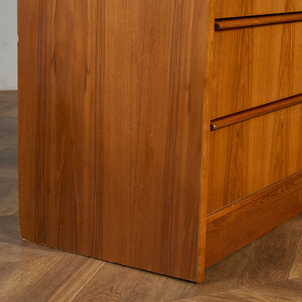 英国 ヴィンテージ 4段 チェスト #90033