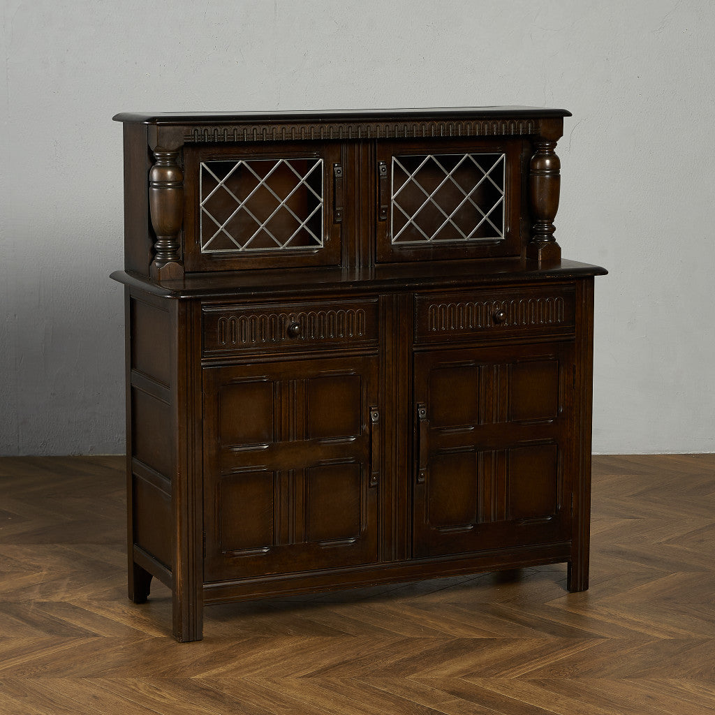 英国 クラシック コートカップボード