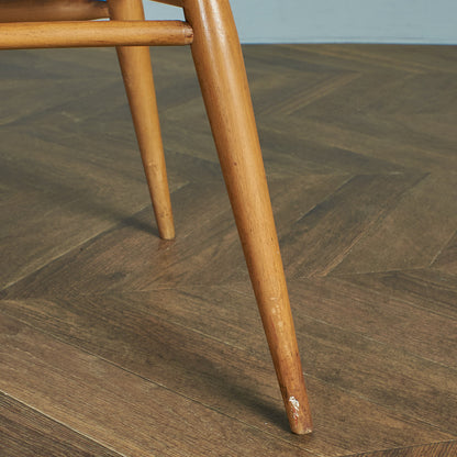 スティックバックチェア