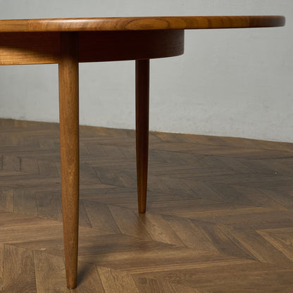 ヴィンテージ エクステンション オーバルダイニングテーブル