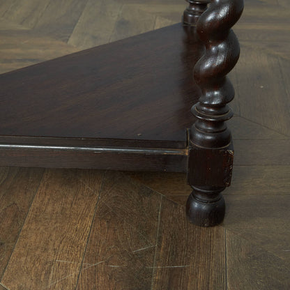 British classic corner table #84653