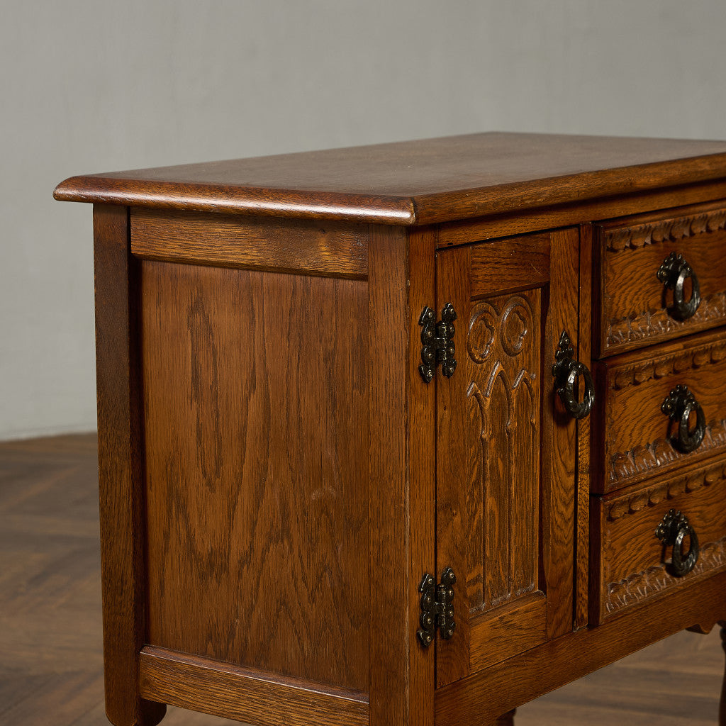 英国 クラシック サイドキャビネット サイドテーブル