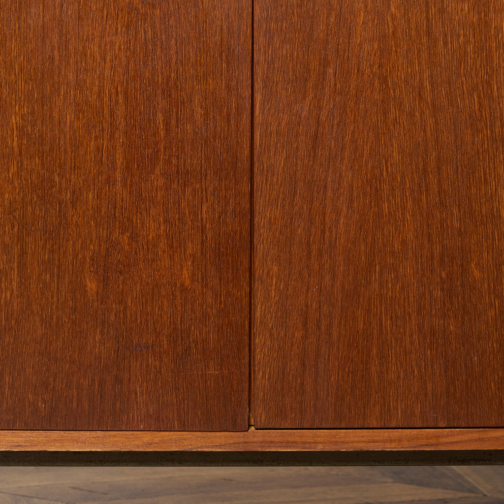 英国 ヴィンテージ キャビネット