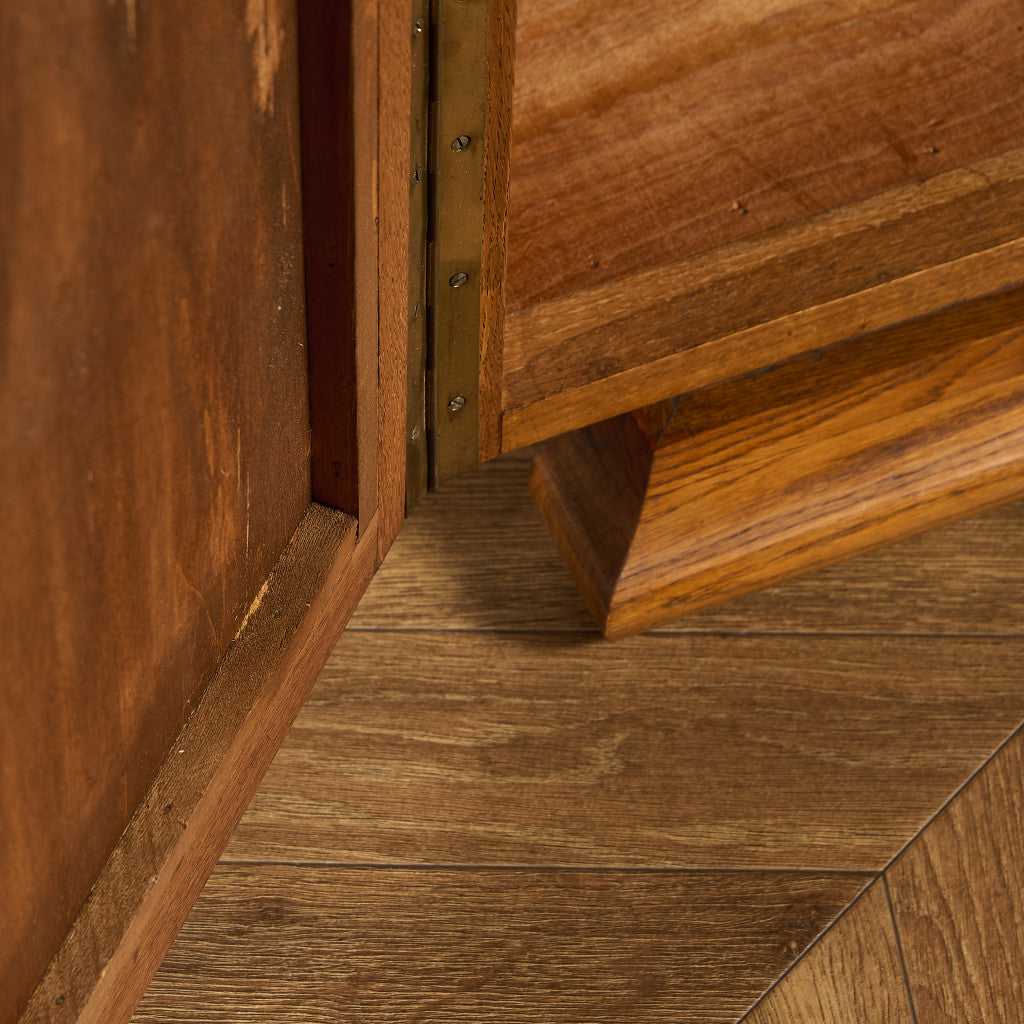 英国 クラシック ベッドサイド キャビネット