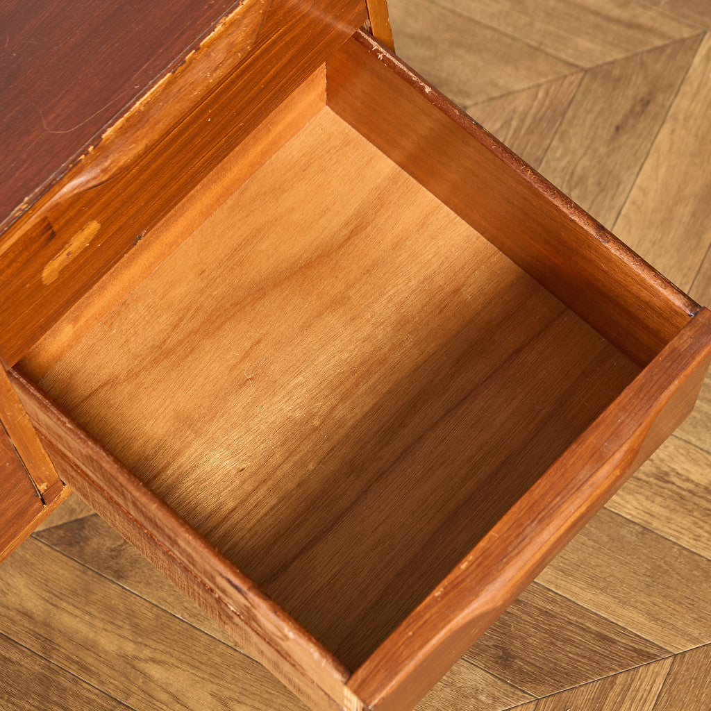 イギリス ヴィンテージ サイドボード