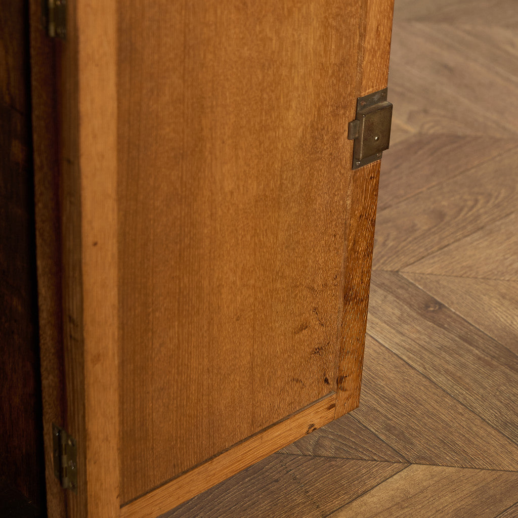 英国 アンティーク キャビネット