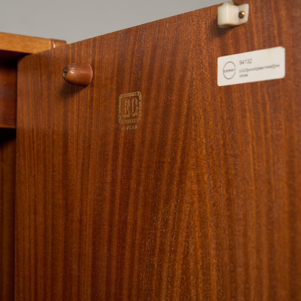 Chinese white ヴィンテージ 3ドア ワードローブ 初期ゴールドラベル