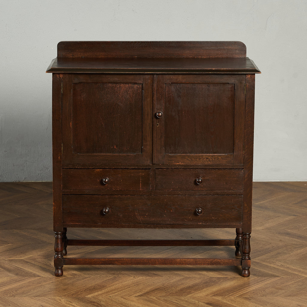 英国 クラシック キャビネット #98859 – camori ヴィンテージ家具