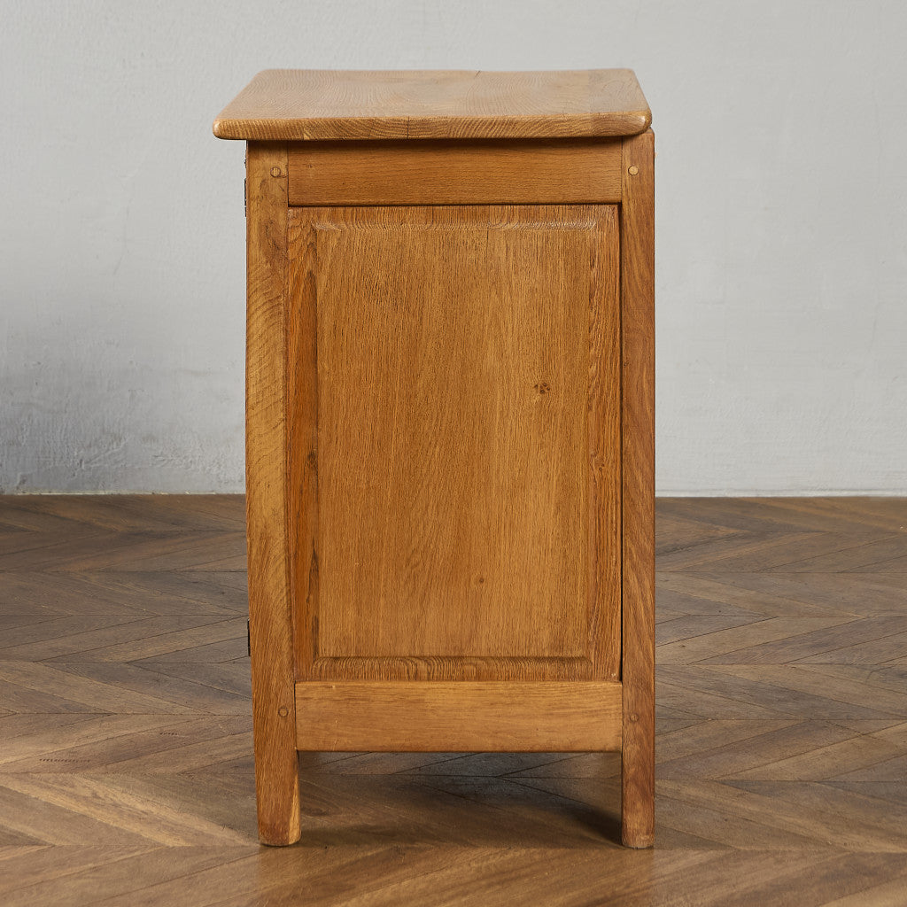 英国 クラシック キャビネット