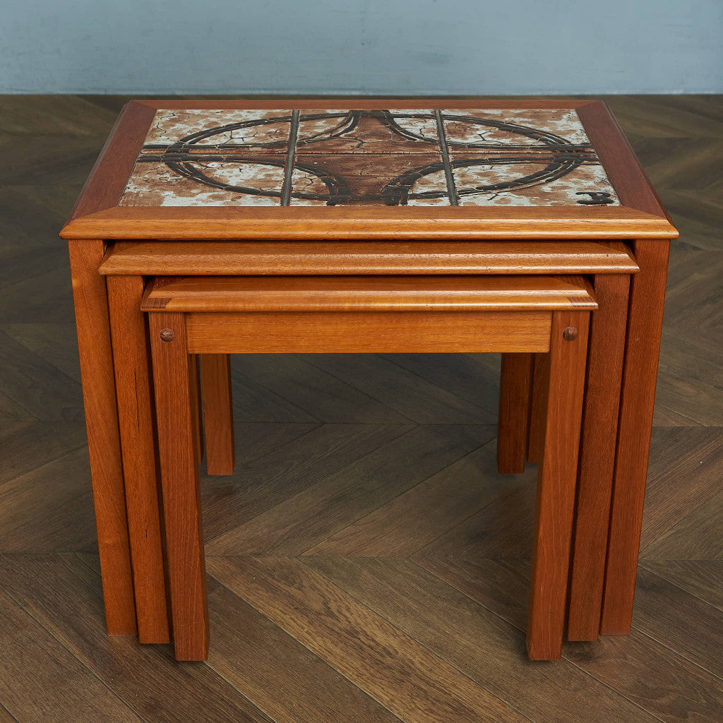 TRIOH mobler Danish tile top nesting table #84018