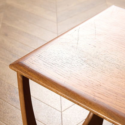 Astro タイルトップ ネストテーブル