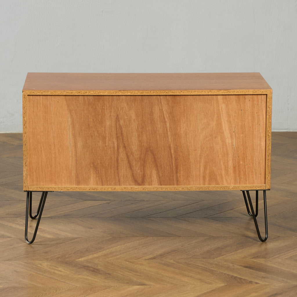 英国 ヴィンテージ キャビネット