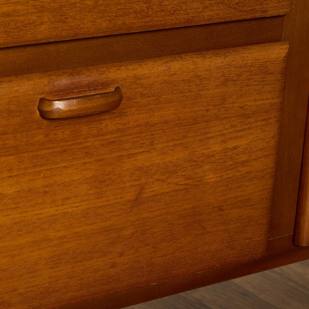 イギリスヴィンテージ サイドボード