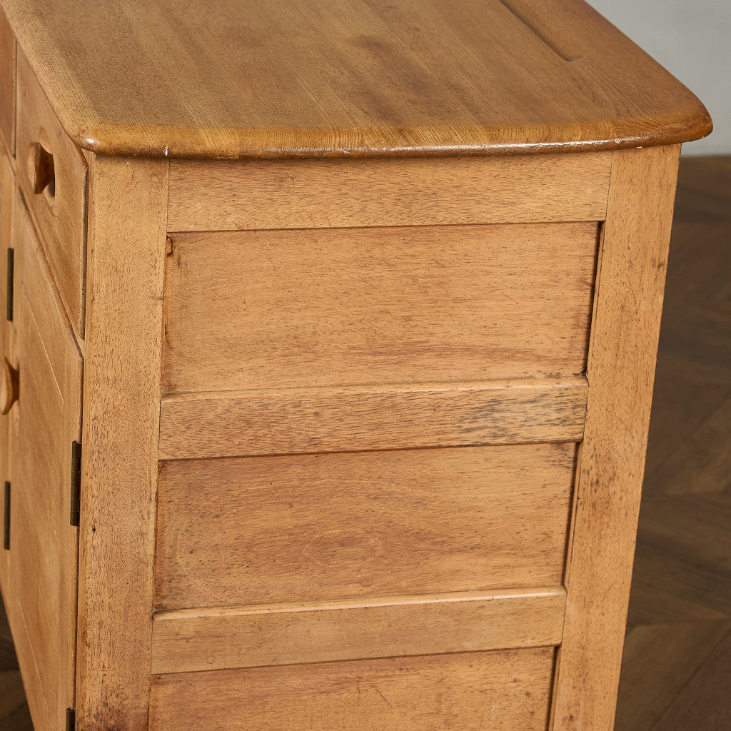 ウィンザー サイドボード 351