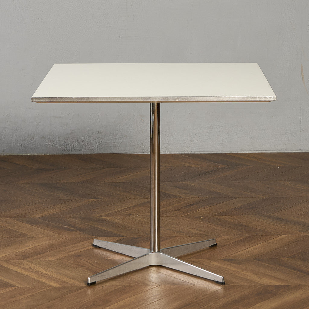 フリッツ・ハンセン Fritz Hansen 4star base スクエア A テーブル