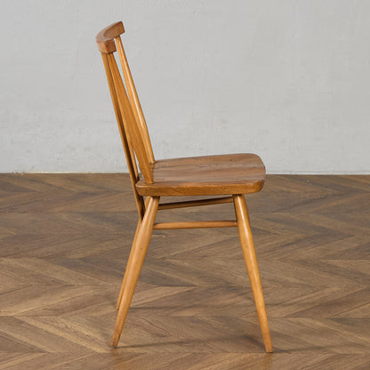 スティックバックチェア