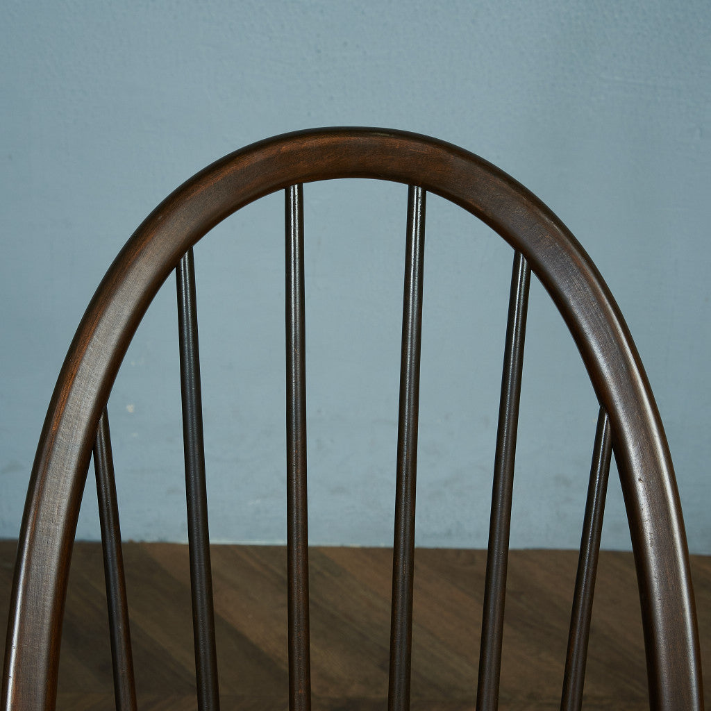 ERCOL Vintage Quaker Chair Large Size / Round Gold Label #66074