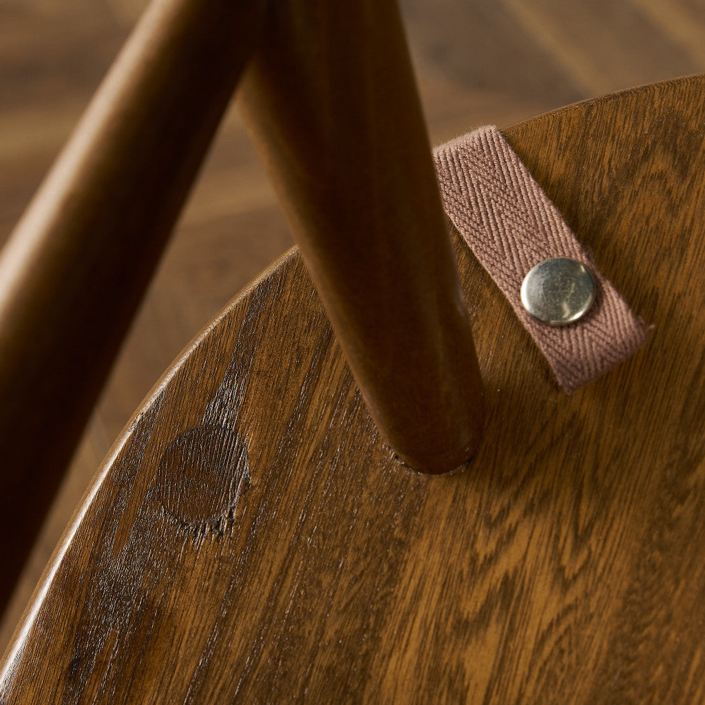 ヴィンテージ スワンバック ロッキングチェア ラウンド型メタルラベル