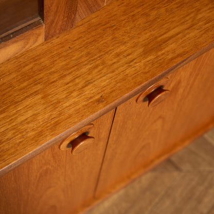 ヴィンテージ コーナーキャビネット