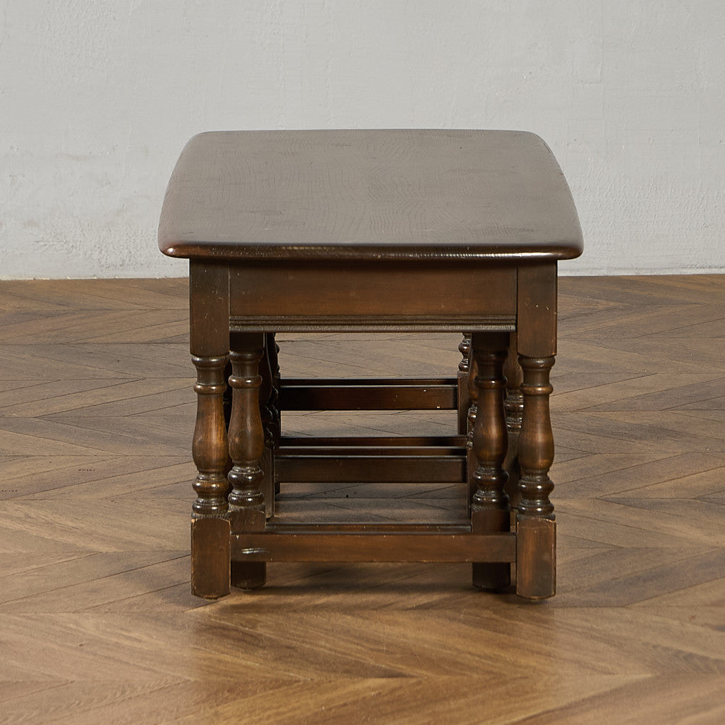 ネスト コーヒーテーブル