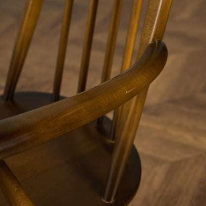 ヴィンテージ クエーカー アームチェア ラウンドゴールドラベル