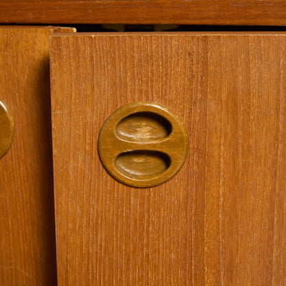 英国 ヴィンテージ キャビネット