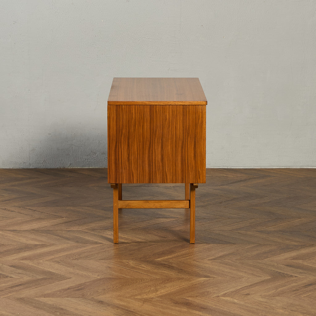 Limelight ヴィンテージ サイドボード