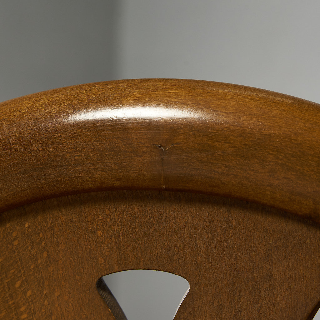 ヴィンテージ スワンバック ロッキングチェア ラウンド型メタルラベル