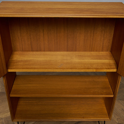 Form FIVE ヴィンテージ ブックケース (カスタム アイアン ヘアピンレッグ)