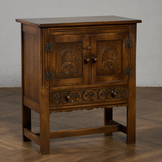 英国 クラシック オーク サイド キャビネット