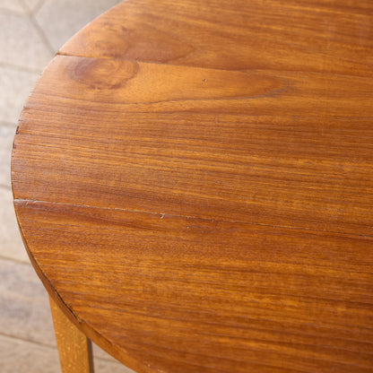 Novy Domov社 Poul Hundevad ネストテーブル